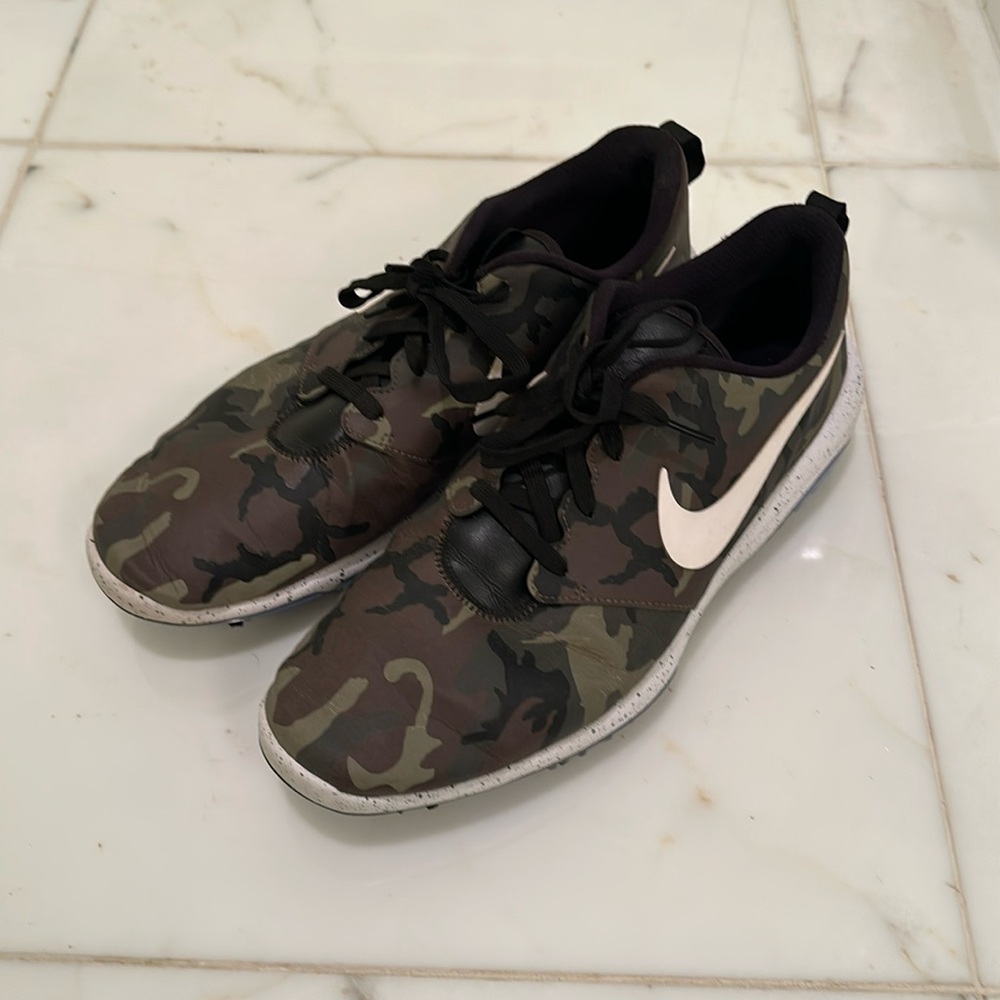 Men’s Golf Shoes